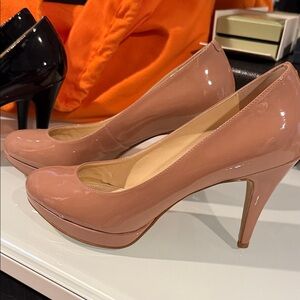 Enzo Angiolini beige patten heels